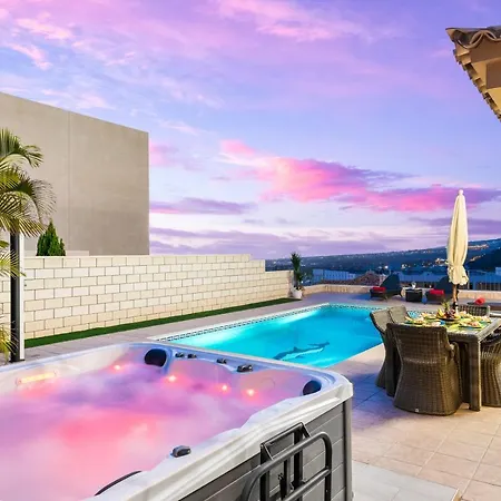 Villa Torviscas Sunset 4 With Air-conditioning & Private Jacuzzi